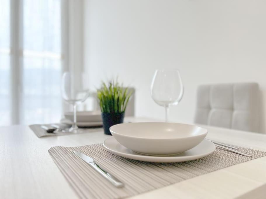 Elegant Apartment - Wifi - Smart Tv - Netflix Gênes Extérieur photo
